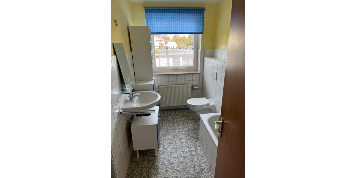 Einfamilienhaus Korbach - 9 Zimmer, 160 m&sup2;, 450.000&euro; | Angebot:25432331