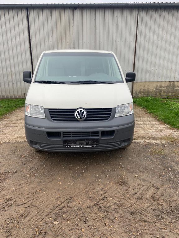 VW T5 Transporter 152.258 km 5.200 € Niddatal 61194