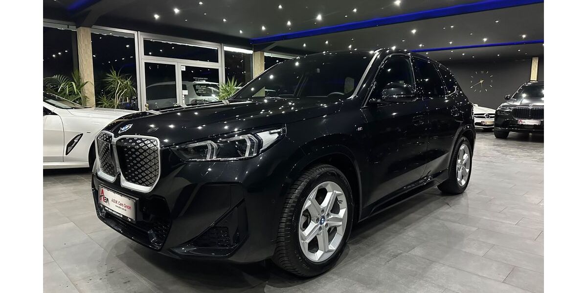 BMW iX1 6.000 km 39.990 &euro; Gröbenzell 82194