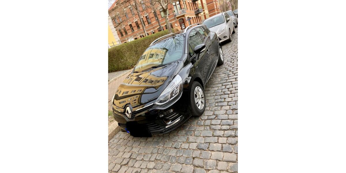 Renault Clio 128.000 km 5.700 &euro; Senzig 15712