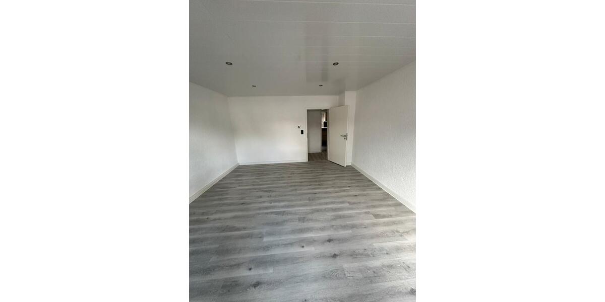 Erdgeschoßwohnung Kaiserslautern Einsiedlerhof - 3 Zimmer, 72 m&sup2;, 1.100&euro; | Angebot:25407952