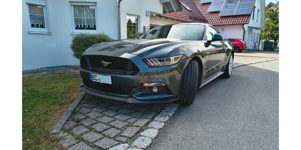 Ford Mustang 36.000 km 42.000 &euro; Biberach 88400