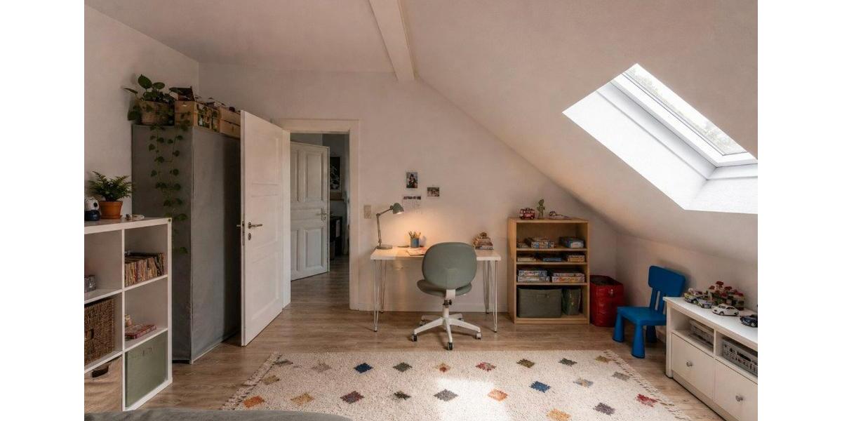 Dachgeschoßwohnung Greiz - 3 Zimmer, 75 m&sup2;, 490&euro; | Angebot:26406333