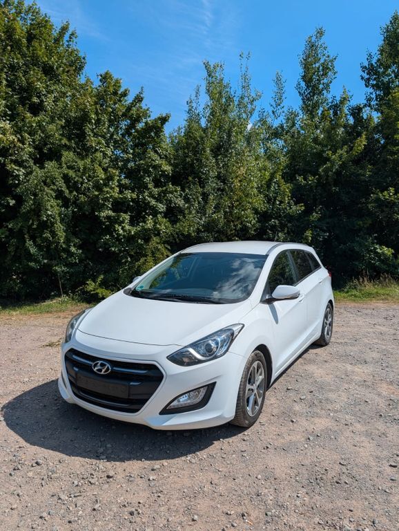 i30