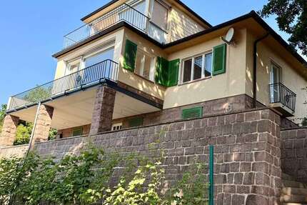 Haus Radebeul - 6 Zimmer, 250 m&sup2;, 2.500&euro; | Angebot:27370323