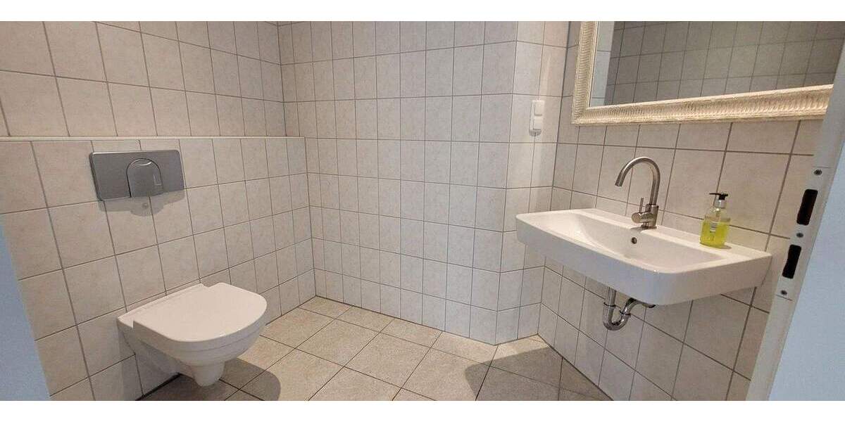 Grosszügiges Architektenhaus in reizvoller Lage von Schwerin 5 zimmer