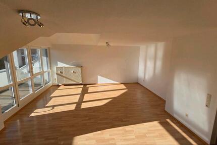 Helle 3,5 Zi Mietwohnung Laupheim DG inkl. Balkon + TG Stellplatz 3.5 zimmer