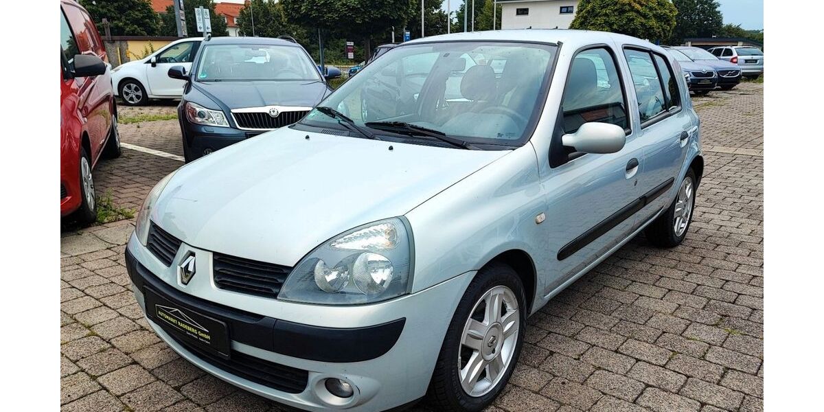 Renault Clio 100.000 km 2.750 &euro; Radeberg 01454