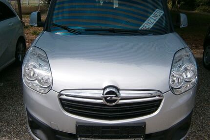Opel Combo 110.000 km 11.990 &euro; Freiburg 79115