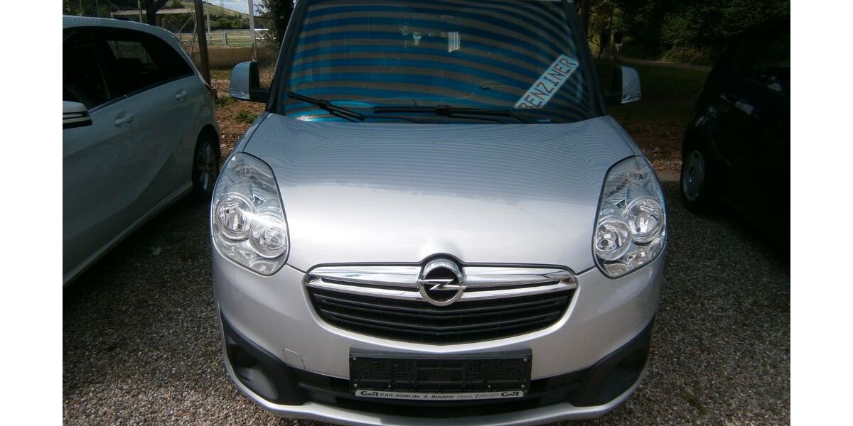 Opel Combo 110.000 km 11.990 &euro; Freiburg 79115