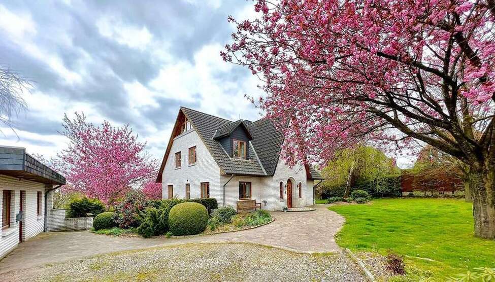 Haus zum Kaufen in Felm 819.000 € 260 m²