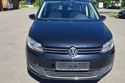 VW Touran 209.106 km 4.990 &euro; Kernen i. r 71394