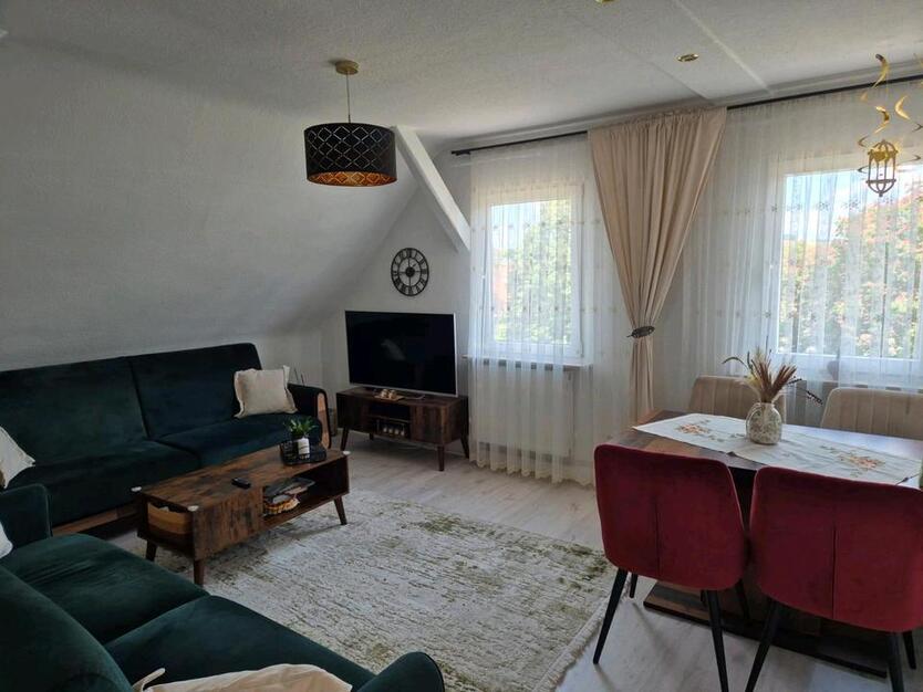 Dachgeschoss Wohnung zu vermieten Buchen