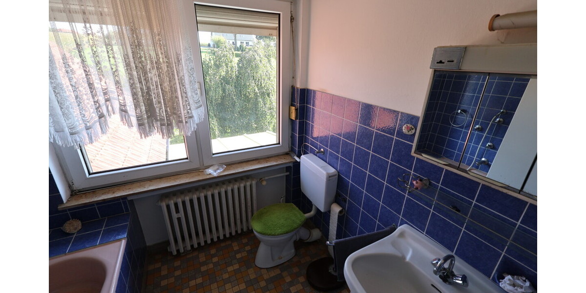Einfamilienhaus mit Potenzial – ruhige Lage, nur ein Nachbar - Einfamilienhaus Hüllhorst | Angebot:22941402