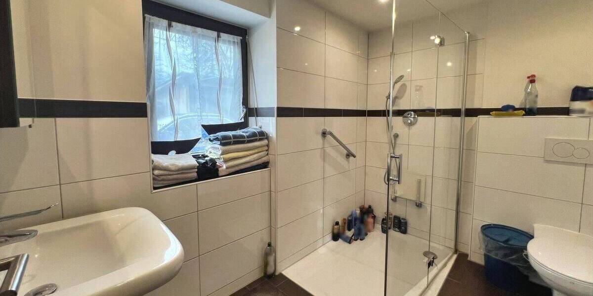 Einfamilienhaus Eggenfelden - 4 Zimmer, 110 m&sup2;, 215.000&euro; | Angebot:26908752