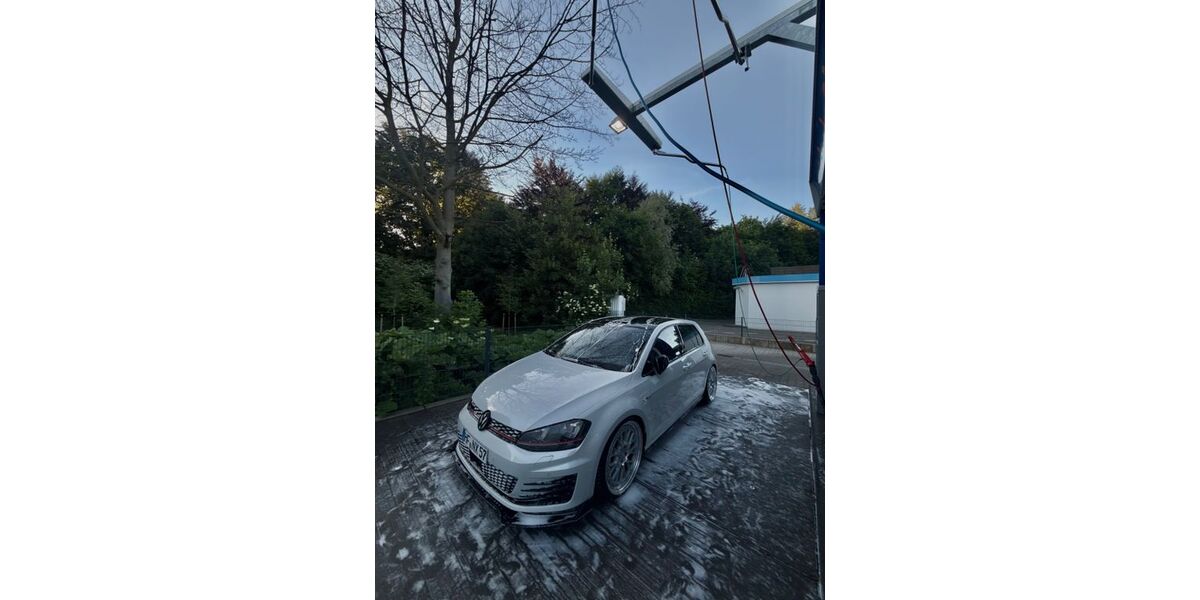 VW Golf 162.000 km 16.900 &euro; Herford 32052