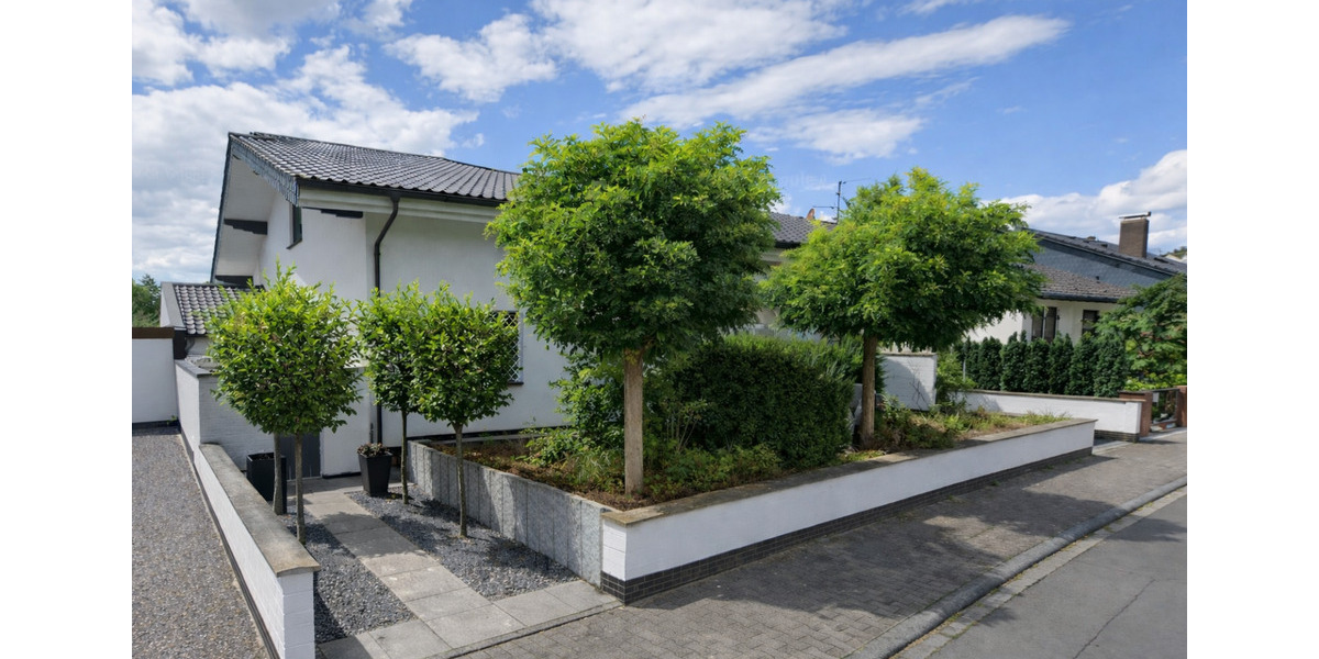 Einfamilienhaus Lampertheim - 7 Zimmer, 212 m&sup2;, 749.000&euro; | Angebot:24652061