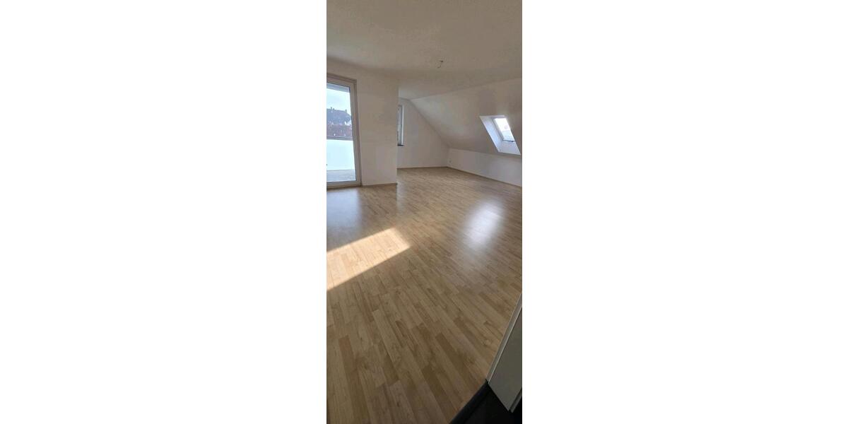 Dachgeschoßwohnung Herford Diebrock - 4 Zimmer, 105 m&sup2;, 239.000&euro; | Angebot:25382915