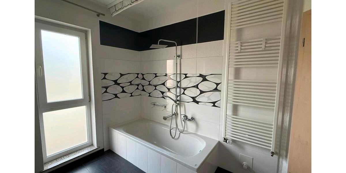 Etagenwohnung Queidersbach - 5 Zimmer, 224 m&sup2;, 3.200&euro; | Angebot:26335203