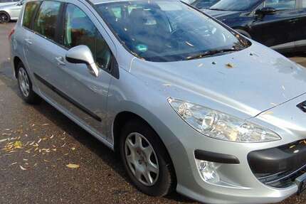 Peugeot 308 177.000 km 2.999 € Meissen 01662