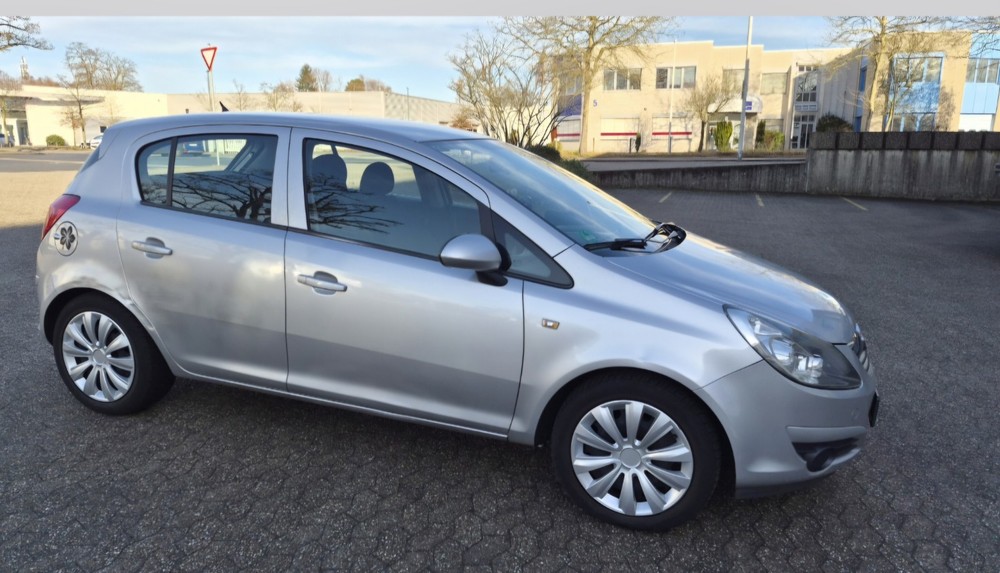 Opel Corsa D 163.000 km 1.900 &euro; Hilden 40721