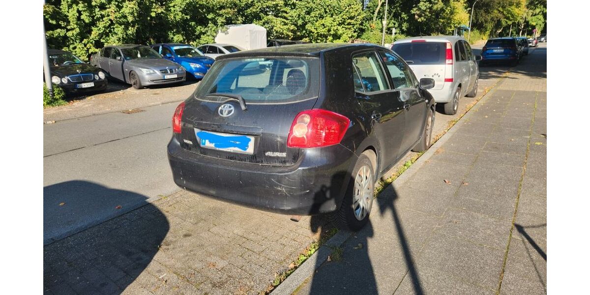 Toyota Auris 146.000 km 1.950 € Wuppertal 42389