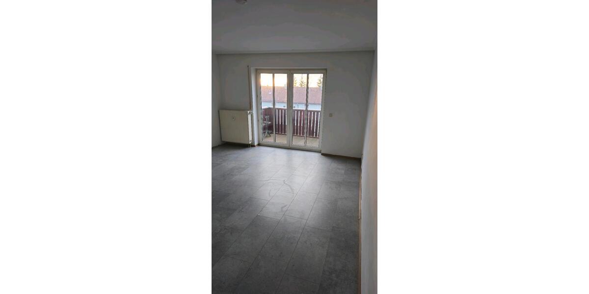 Dachgeschoßwohnung Maxhütte-Haidhof Haidhof - 3 Zimmer, 83 m&sup2;, 920&euro; | Angebot:25833085