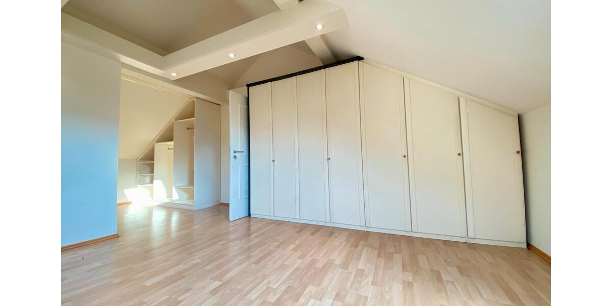 Einfamilienhaus Allersberg Eismannsdorf - 7 Zimmer, 230 m&sup2;, 840.000&euro; | Angebot:27093200