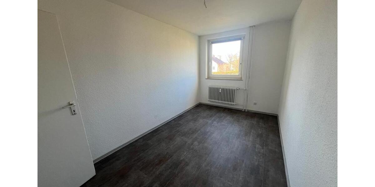 Erdgeschoßwohnung Wunsiedel - 3 Zimmer, 73 m&sup2;, 500&euro; | Angebot:25378290