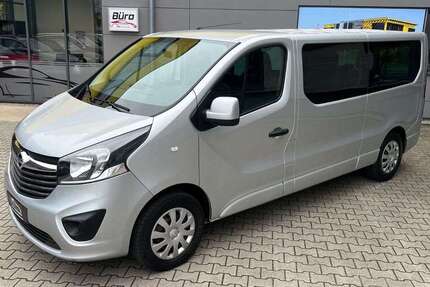Opel Vivaro 149.000 km 19.990 € Lohne 49393