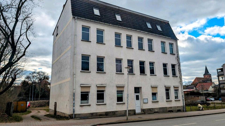 Etagenwohnung Pasewalk - 1 Zimmer, 15 m&sup2;, 250&euro; | Angebot:26069181