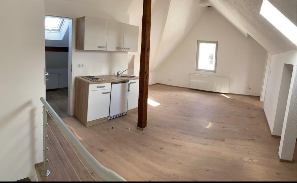 Dachgeschoßwohnung Villingen-Schwenningen Schwenningen - 3 Zimmer, 70 m&sup2;, 850&euro; | Angebot:26019204