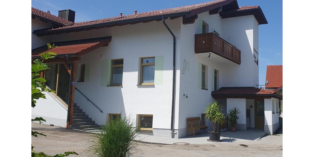 Erdgeschoßwohnung Hauzenberg - 2.5 Zimmer, 66 m&sup2;, 880&euro; | Angebot:24492319