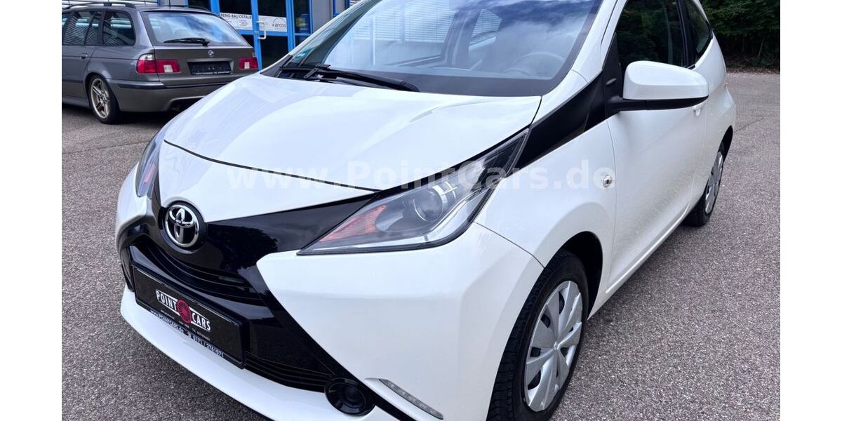 Toyota Aygo (X) 127.000 km 6.999 &euro; Essingen 73457
