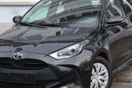 Toyota Yaris 88.795 km 11.250 € Düsseldorf 40599
