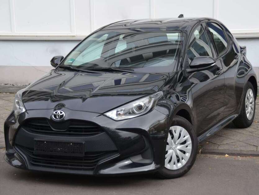 Toyota Yaris 88.795 km 11.250 € Düsseldorf 40599