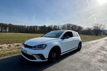 VW Golf 119.508 km 22.500 &euro; Driedorf 35759