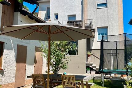 Design trifft Raum: 190qm lifestyle-Haus OT Oberursel 7 zimmer