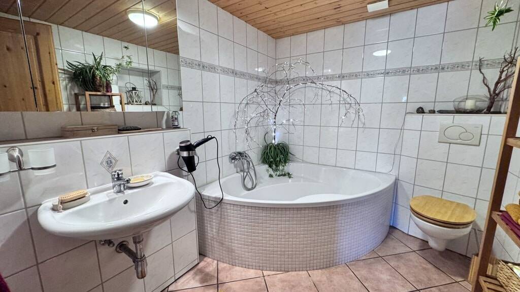 Doppelhaushälfte Flensburg Mürwik - 5 Zimmer, 133 m&sup2;, 289.000&euro; | Angebot:26376822