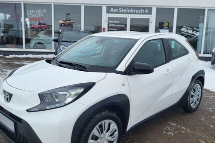 Toyota Aygo (X) 7.725 km 14.390 &euro; Staßfurt 39418