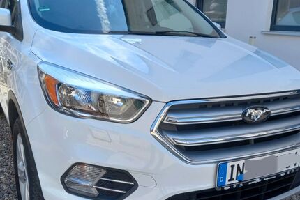 Ford Kuga 97.100 km 9.000 &euro; Ingolstadt 85051