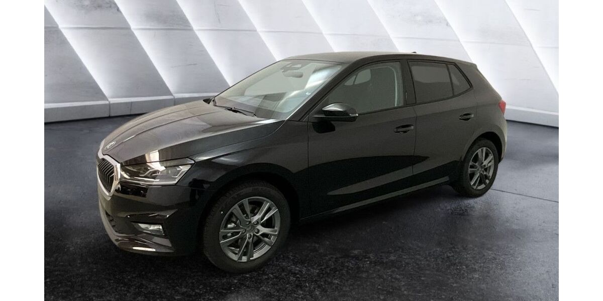 Skoda Fabia 9.990 km 33.590 &euro; Schönefeld 12529