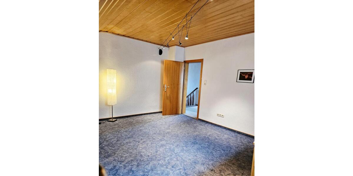 Einfamilienhaus Büren - 7 Zimmer, 160 m&sup2;, 298.000&euro; | Angebot:25861538