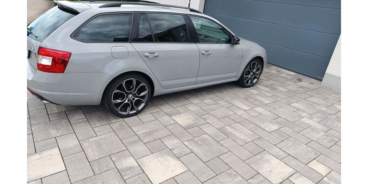 Skoda Octavia 179.000 km 12.800 &euro; Badem 54657