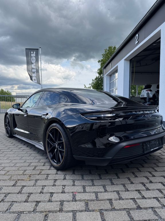 Porsche Taycan 67.488 km 57.999 € Merenberg 35799