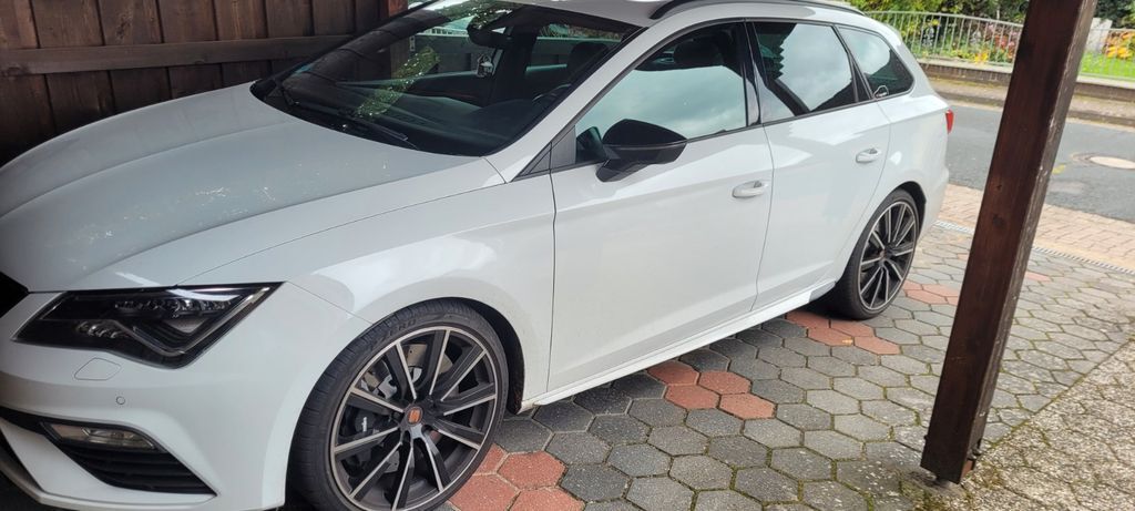 Seat Leon 82.000 km 25.000 € Soltau 29614