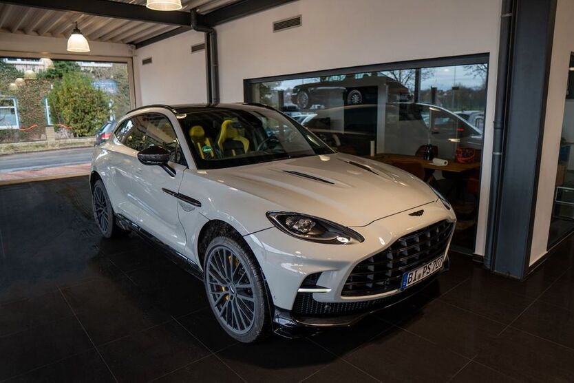 Aston Martin DBX 6.000 km 239.900 € Bielefeld 33609