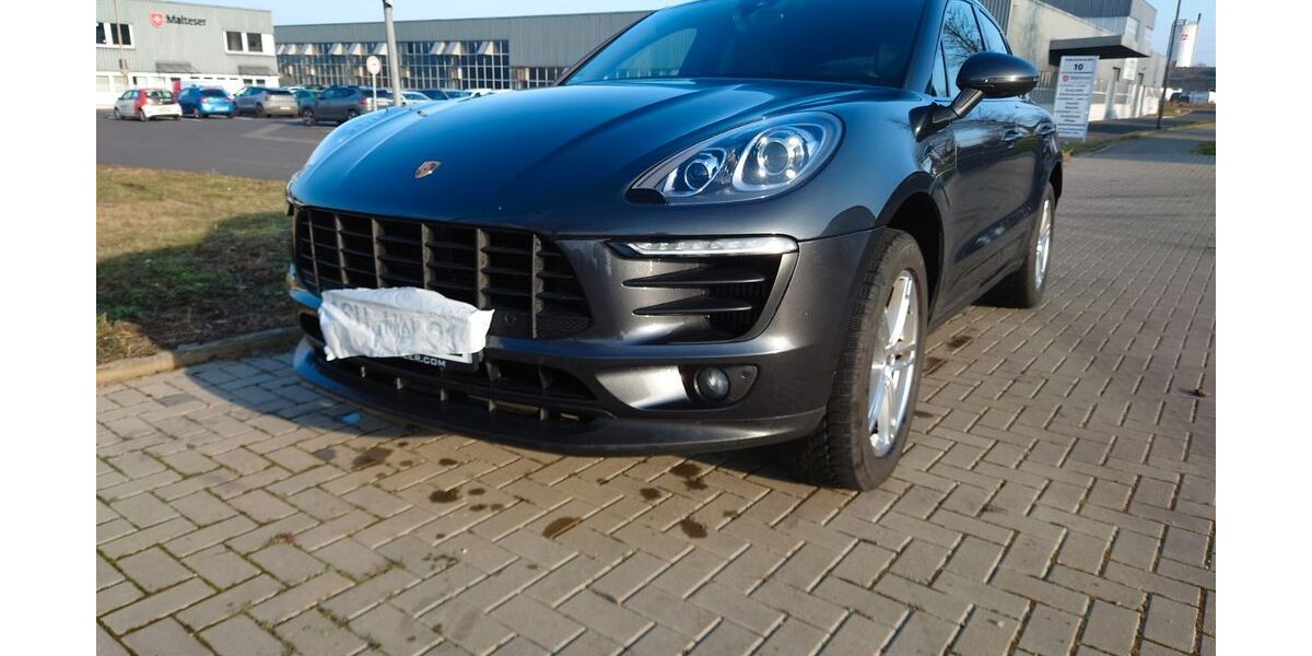 Porsche Macan 108.000 km 33.900 &euro; Rheinbach 53359