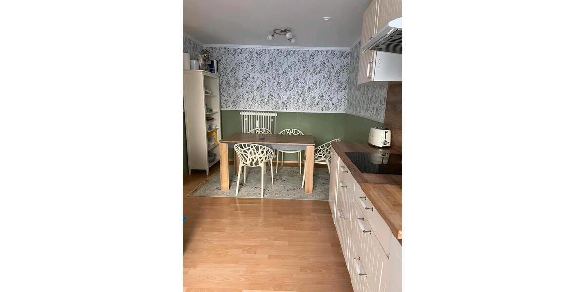 Etagenwohnung Bad Windsheim - 3 Zimmer, 100 m&sup2;, 225.000&euro; | Angebot:25899438