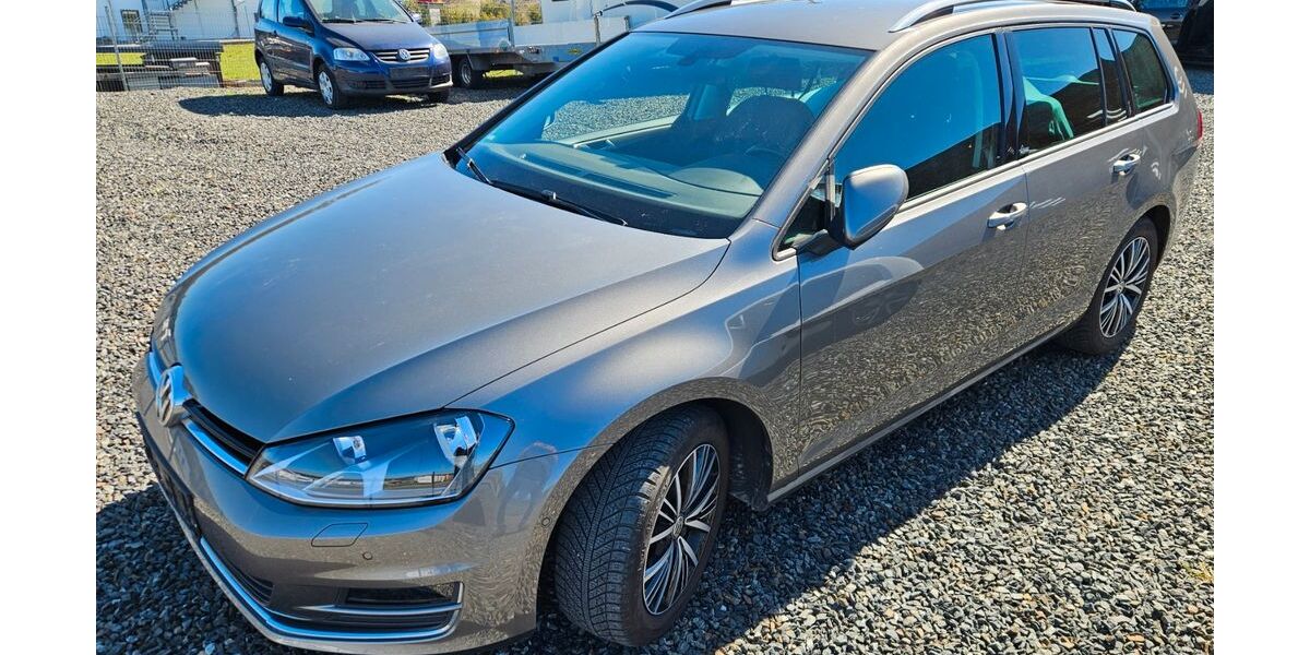 VW Golf 92.000 km 11.790 &euro; Parkstein 92711